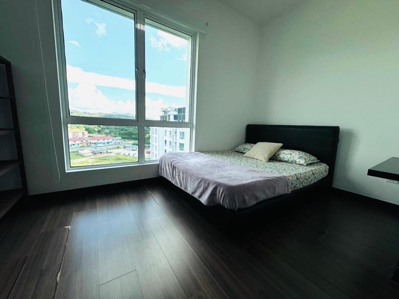 Sandakan Spacious And Comfortable Pool View Condo Buitenkant foto